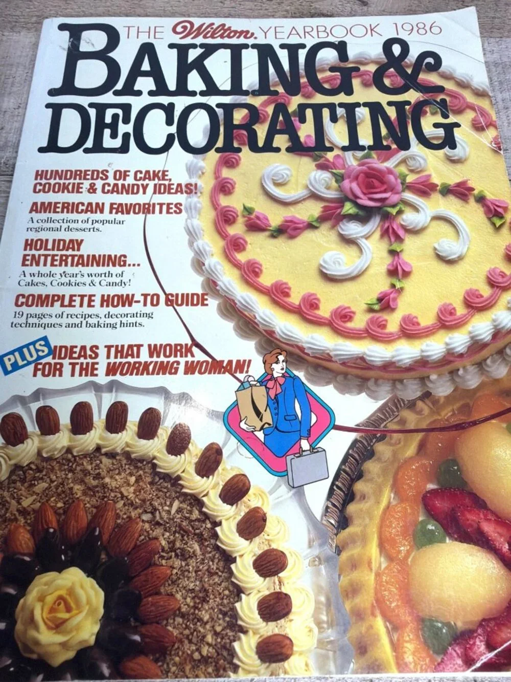 Vintage 80s Wilton Cake Decorating Books Lot of 4 Patterns Candy Wedding Cakes